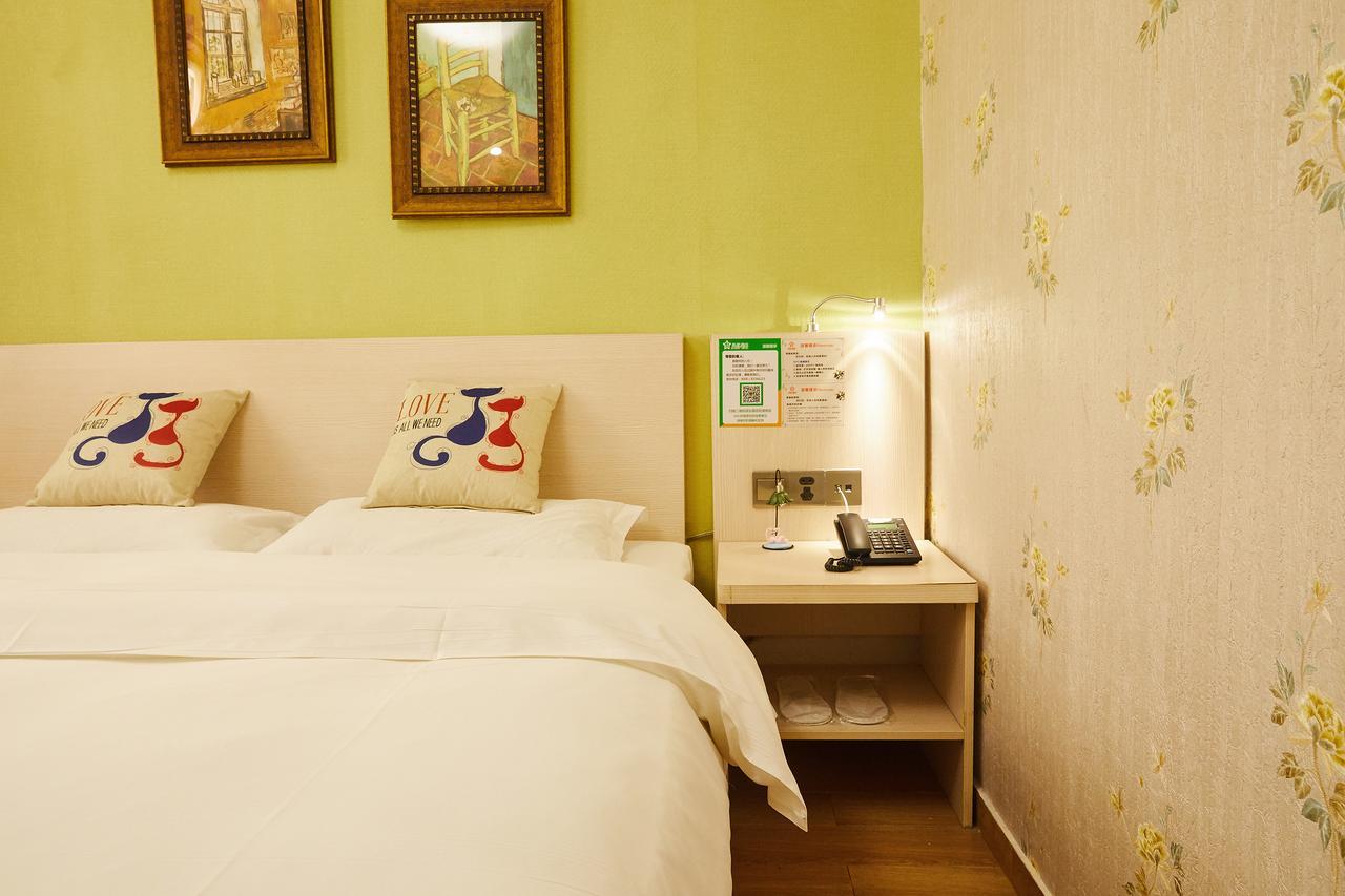 Starry Hotel Canton Esterno foto