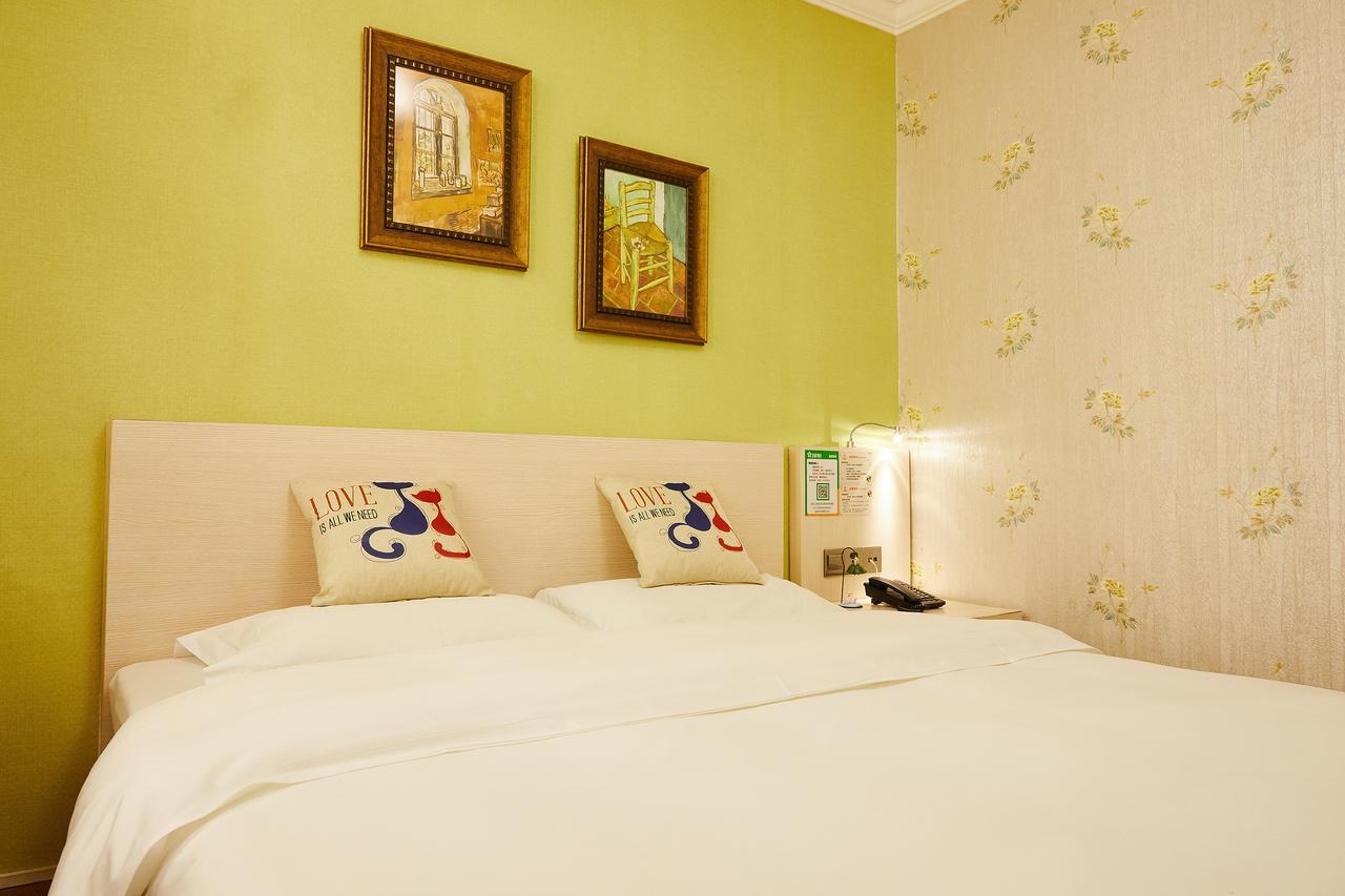 Starry Hotel Canton Esterno foto