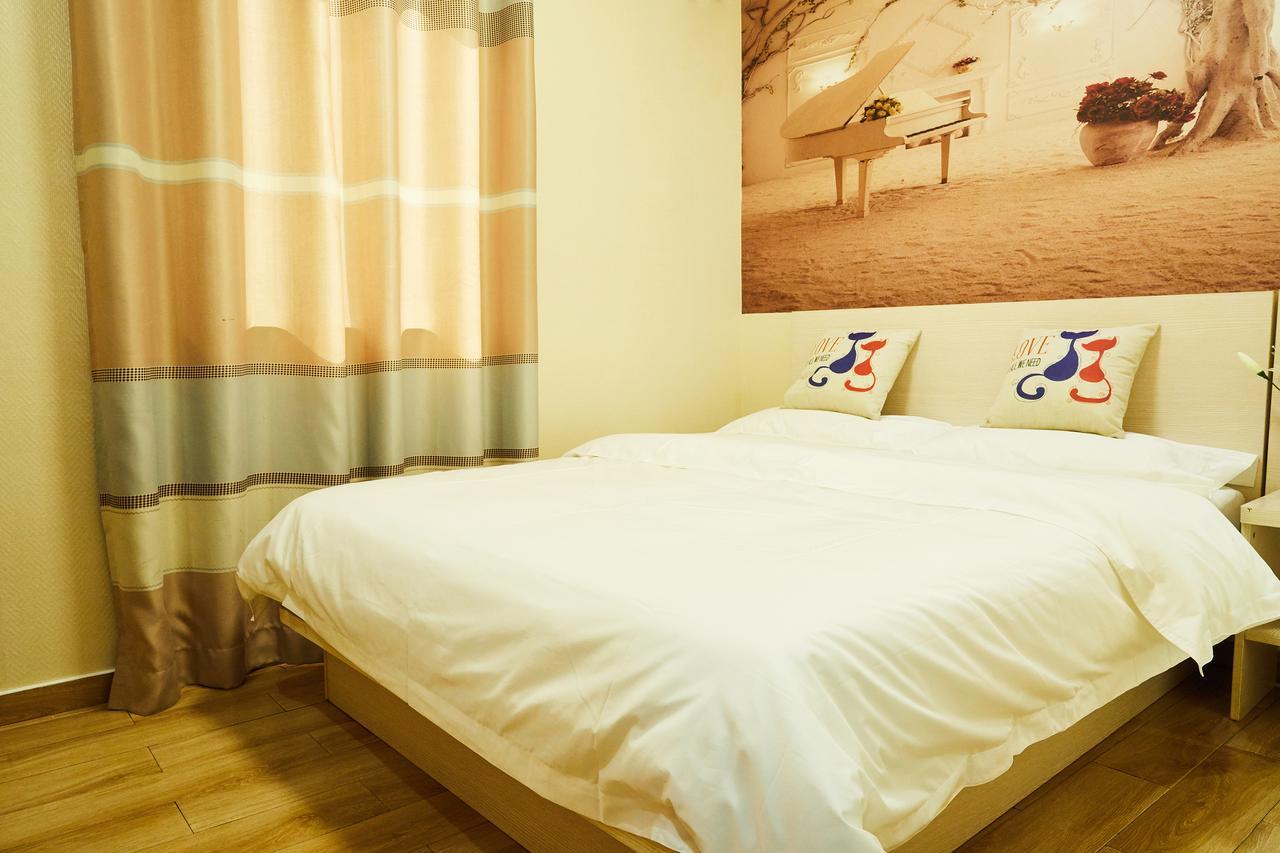 Starry Hotel Canton Esterno foto